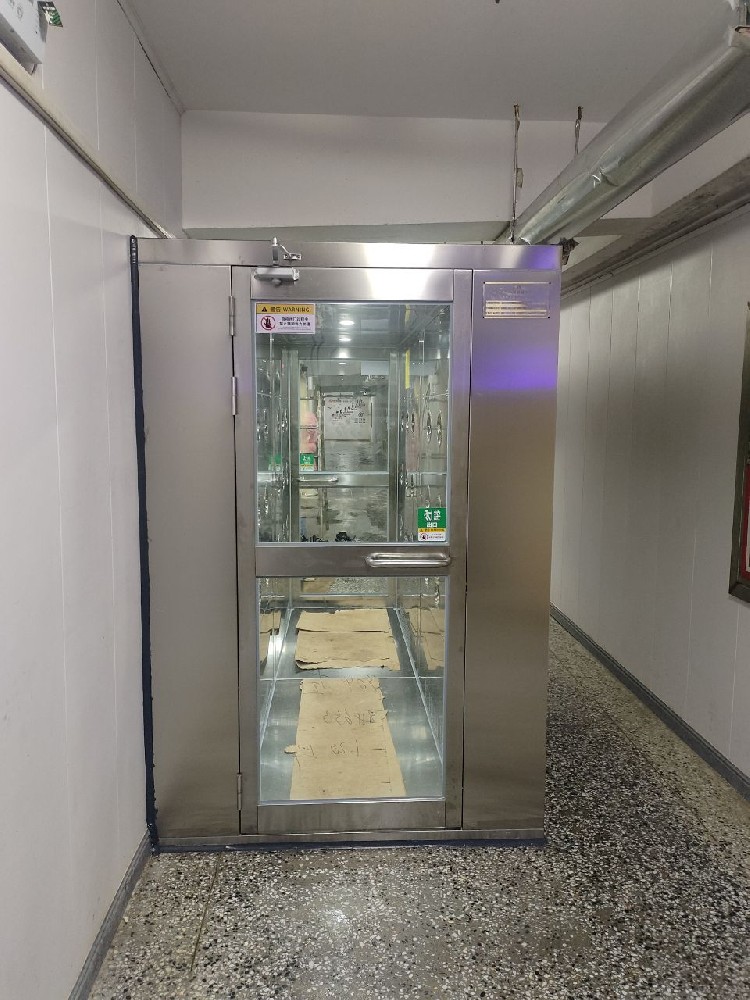 临沂鲜果之味电子商务有限公司风淋室安装实拍